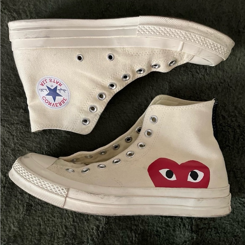 CDG Converse size 8 (worn)